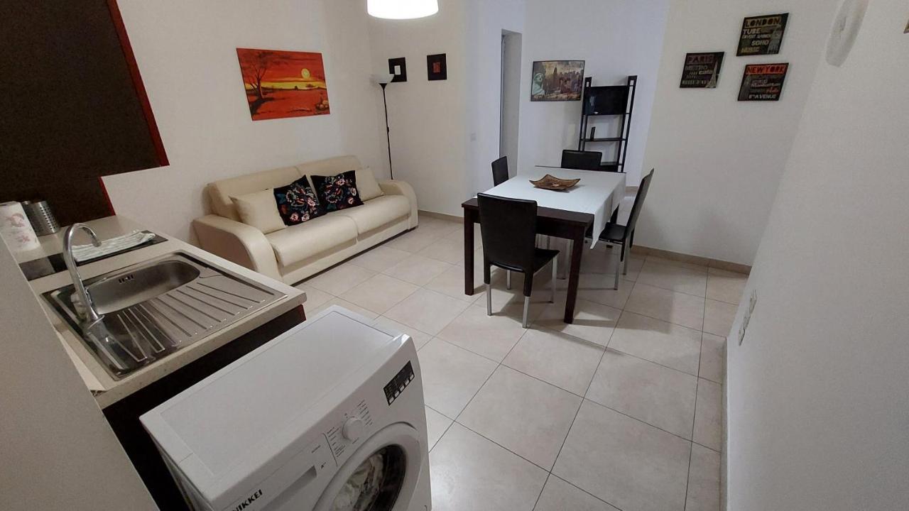 Rosalba Residence Bari Bagian luar foto